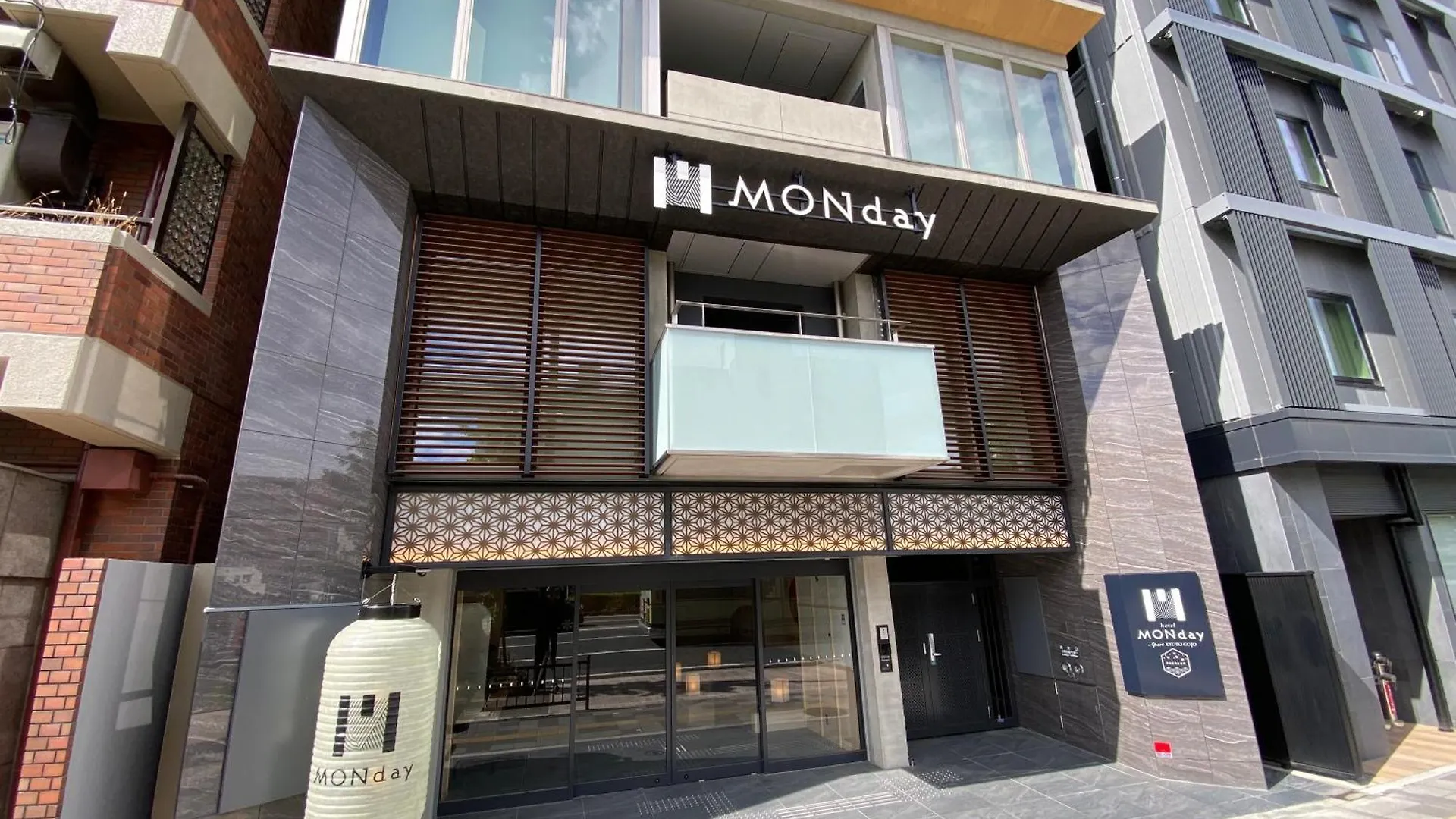 Premium Apart Monday Kyoto Gojo Japan
