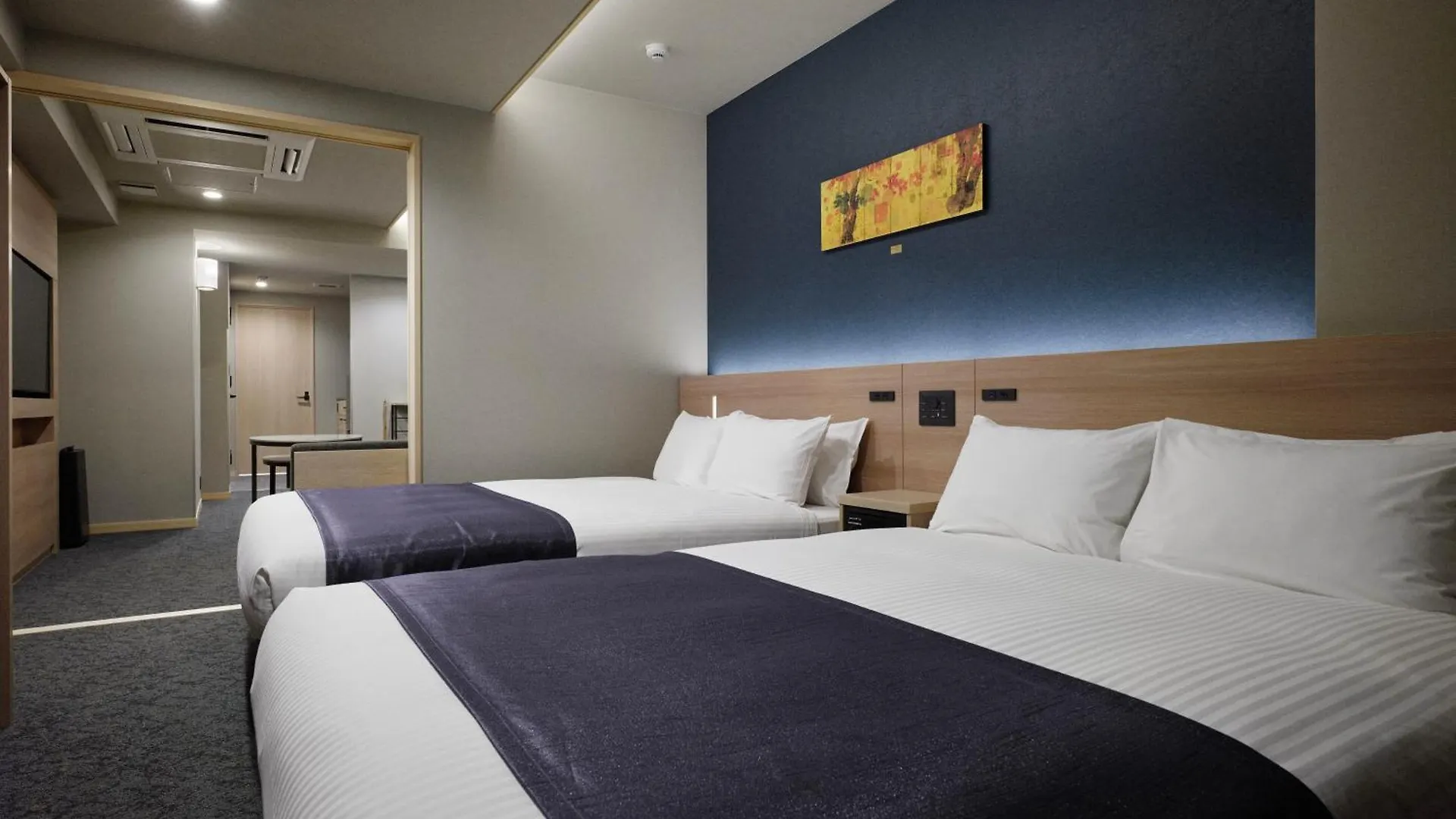 Premium Apart Monday Kyoto Gojo Japan