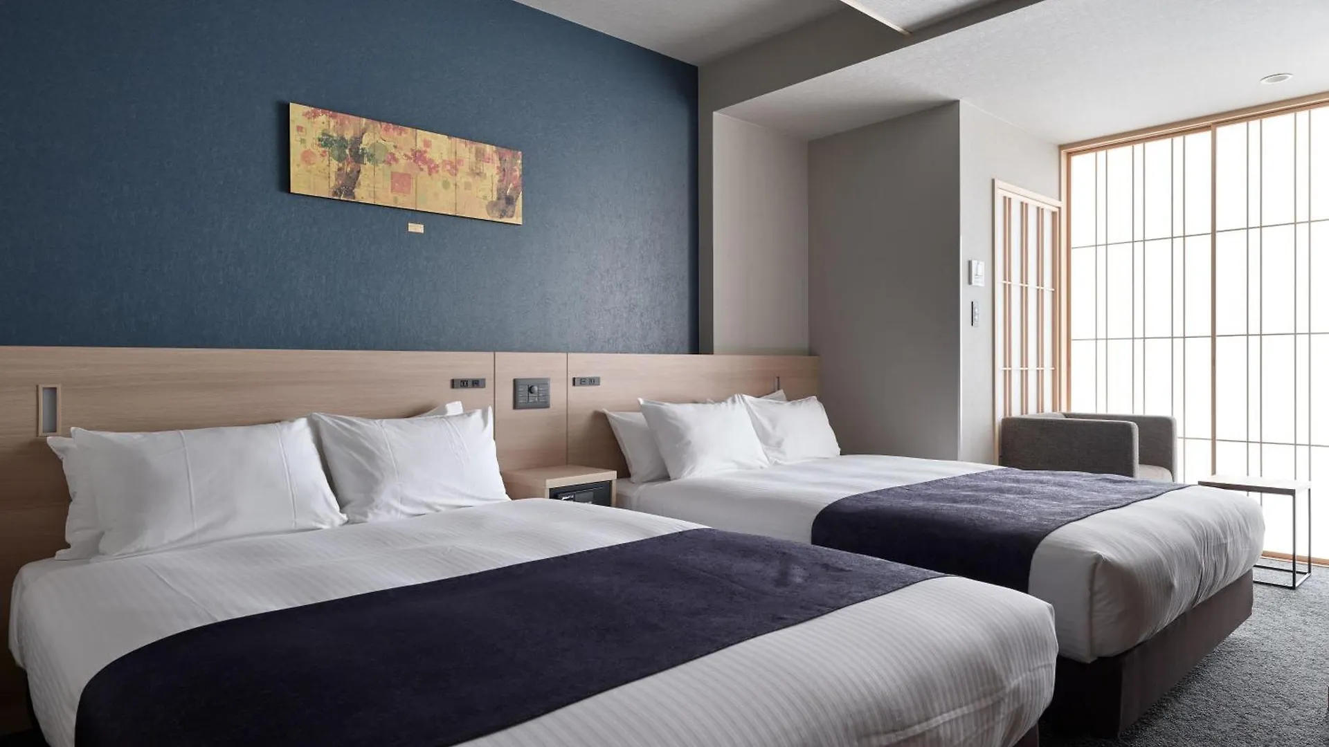 Premium Apart Monday Kyoto Gojo