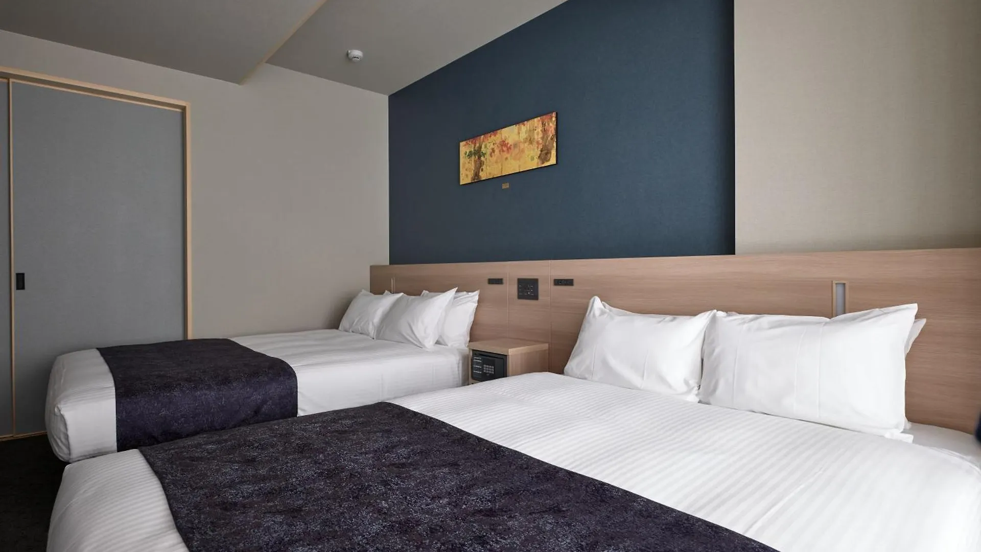 Premium Apart Monday Kyoto Gojo Japón